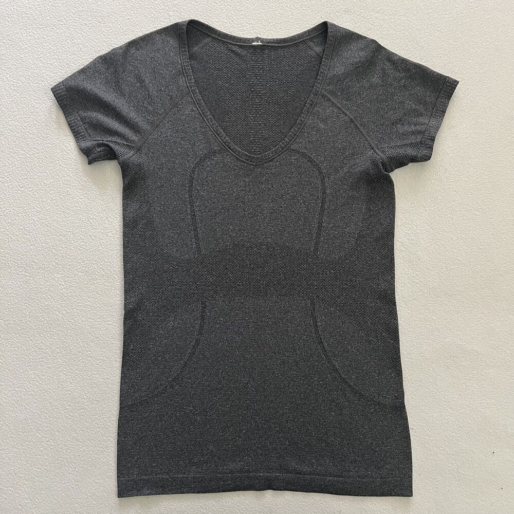 Lululemon Women Charcoal Gray Swiftly Tech Short Sleeve SS V-Neck Seamless Top 6